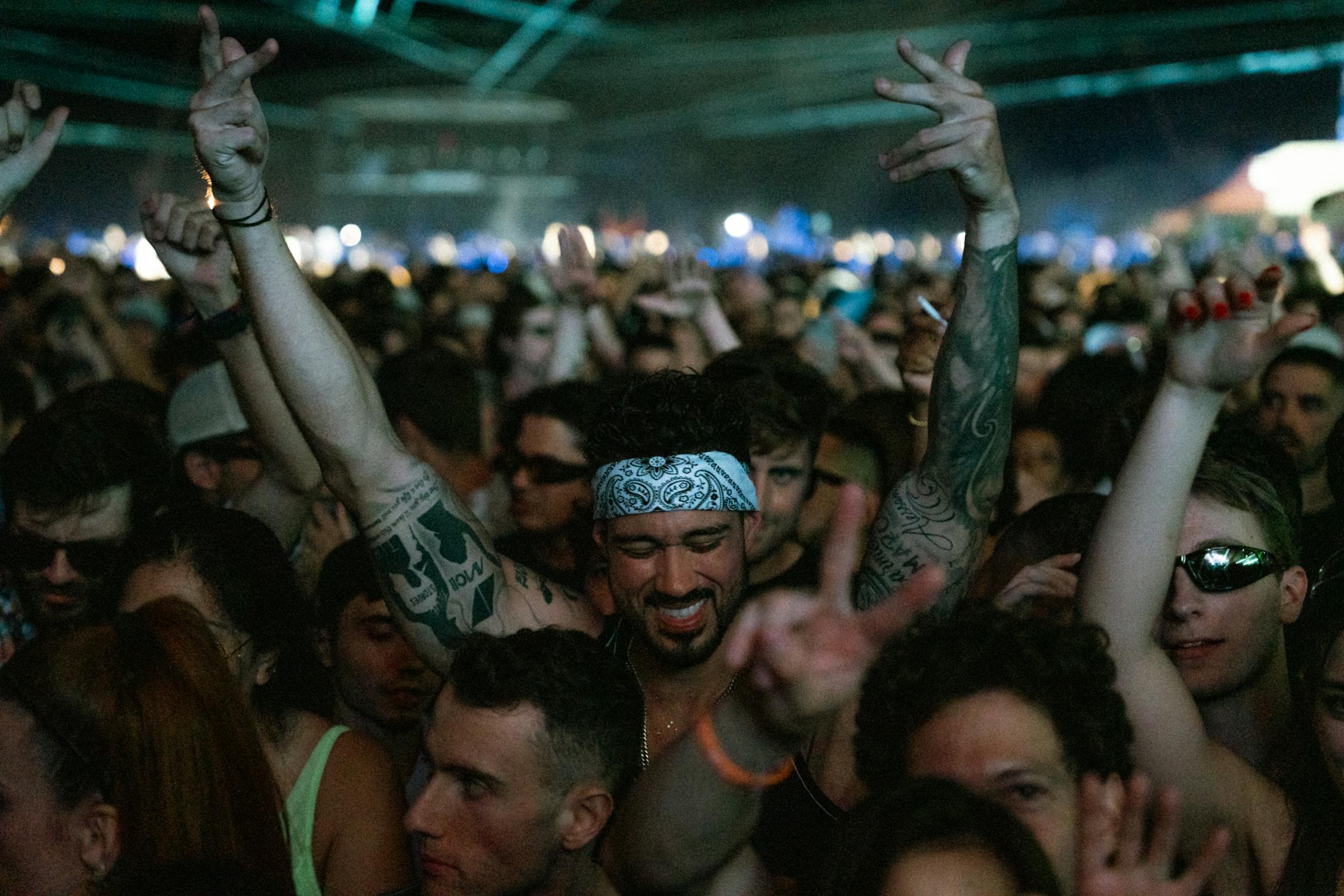 Foto van feestende mensen